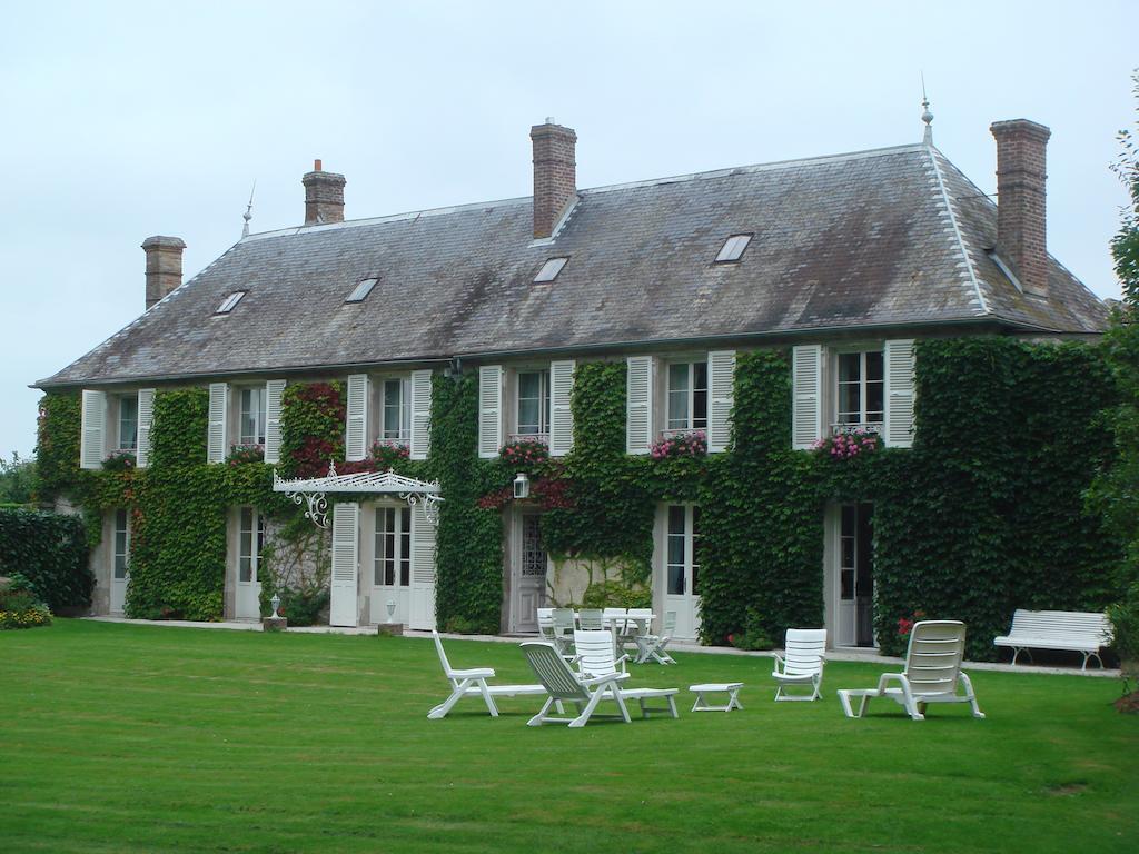 La Maison Blanche Cuvergnon Exterior photo